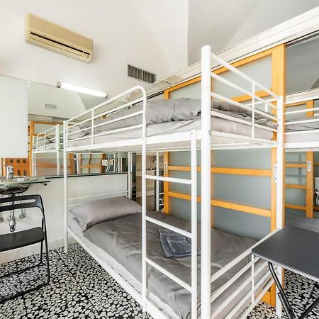 Hostel Hospitality House - H H H Любляна Экстерьер фото