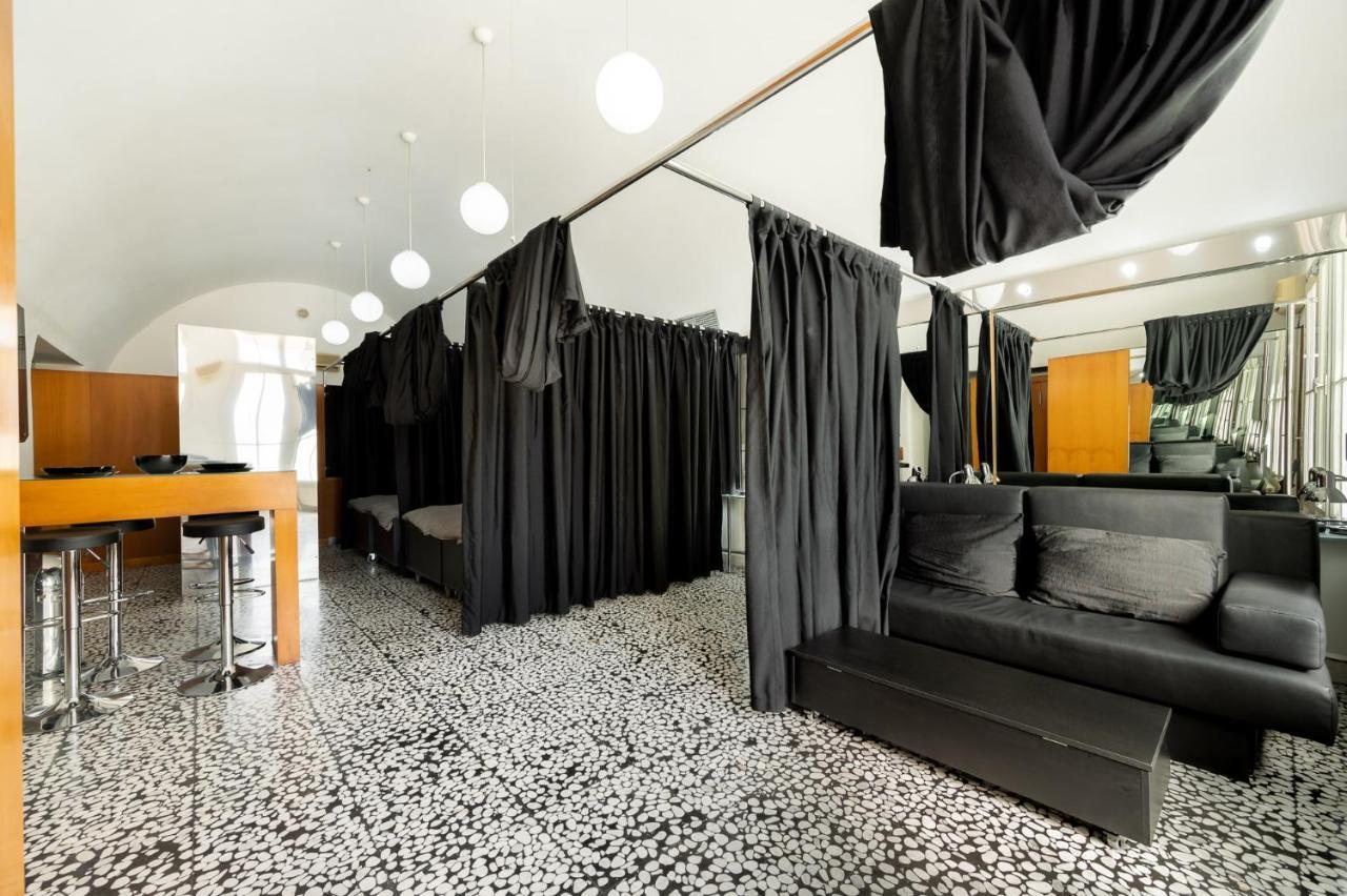 Hostel Hospitality House - H H H Любляна Экстерьер фото